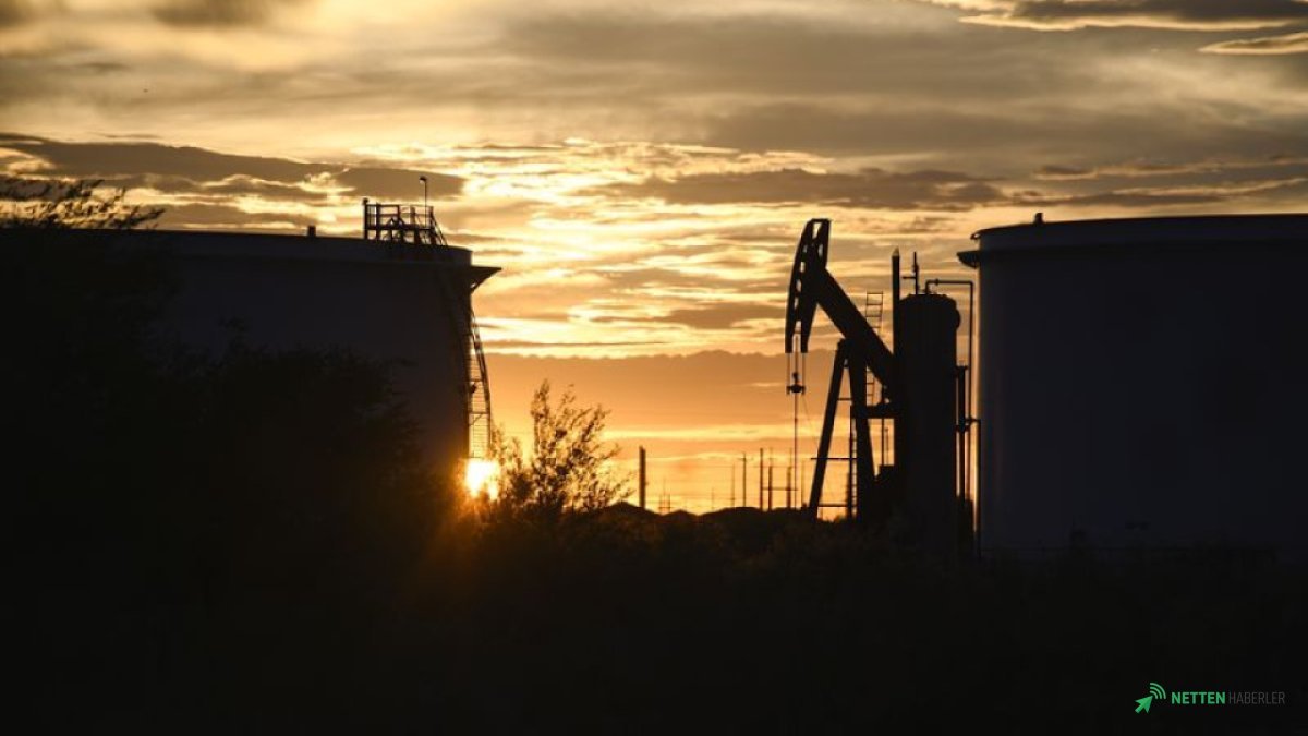ABD'den Petrol Fiyatlarında Büyük Revizyon: 2026 Yılı İçin Şaşırtıcı Tahminler Geldi!