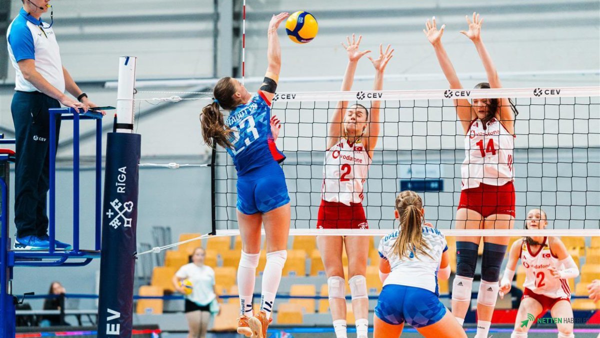 Genç Sultanlar'dan Kusursuz Seri: Namağlup Yarı Final Yolunda İmzayı Attılar!