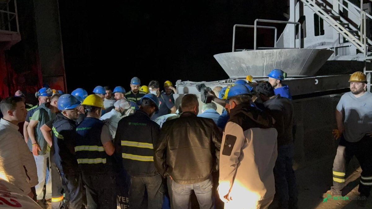 Tekkeköy'de Tüyler Ürperten Vahşet: Fabrika Kuyusunda 3 Can Söndü, Elektrik Akımı Acı Gerçeği Ortaya Çıkardı!