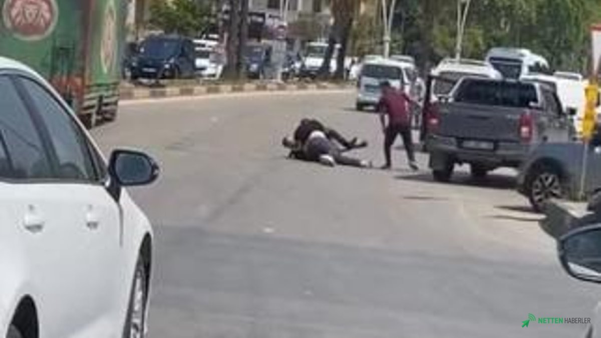 Adana Sokaklarında Dehşet Anları: Pompalı Tüfekli Şahıslar Kamyonet Sürücüsünü Böyle Dövdü!