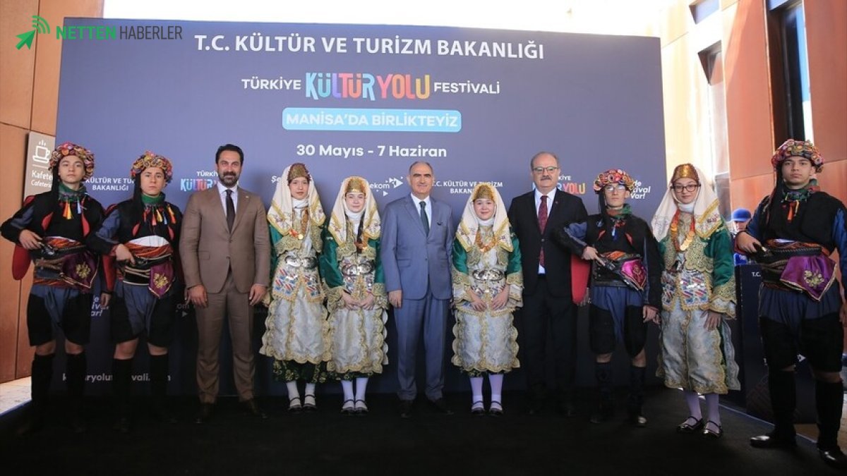 Manisa Kültürle Buluşuyor: Türkiye'nin En Büyük Sanat Şöleni Başladı!