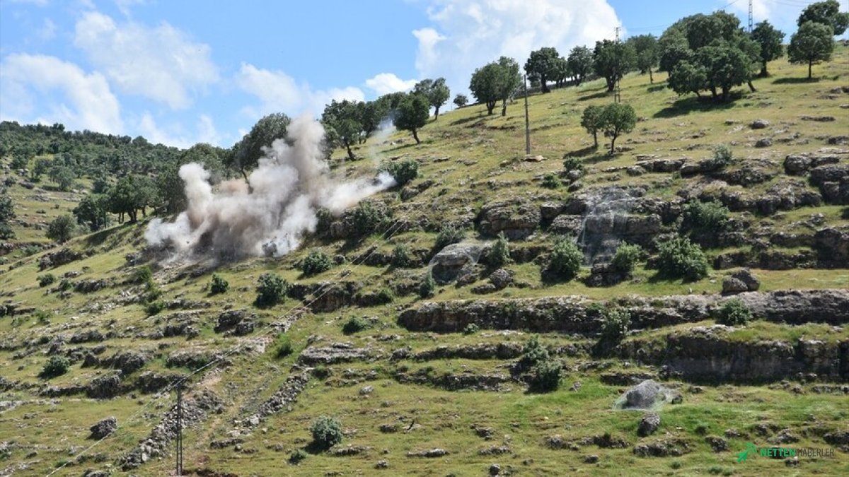 Şırnak'ta Köyü Tehdit Eden Tehlikeye Karşı Olağanüstü Önlem: Kayalar Çelik Ağlarla Kaplanıyor!
