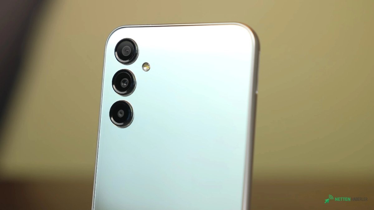 Galaxy A24 Kullanıcıları Dikkat! Android 17 ve One UI 9 Sürprizleri Kapıda: Testler Başladı!