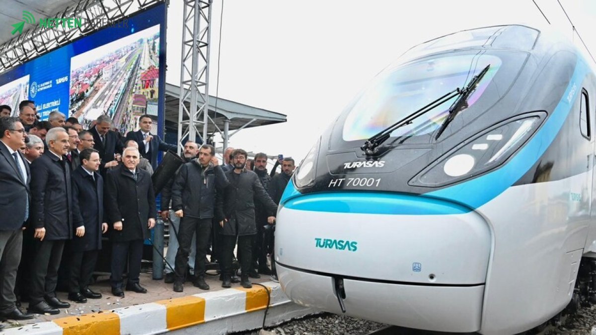 Türkiye'nin Milli Treni Rekor Kırdı! 240 Km/saat Hıza Ulaştı: Dev Adım Geliyor!