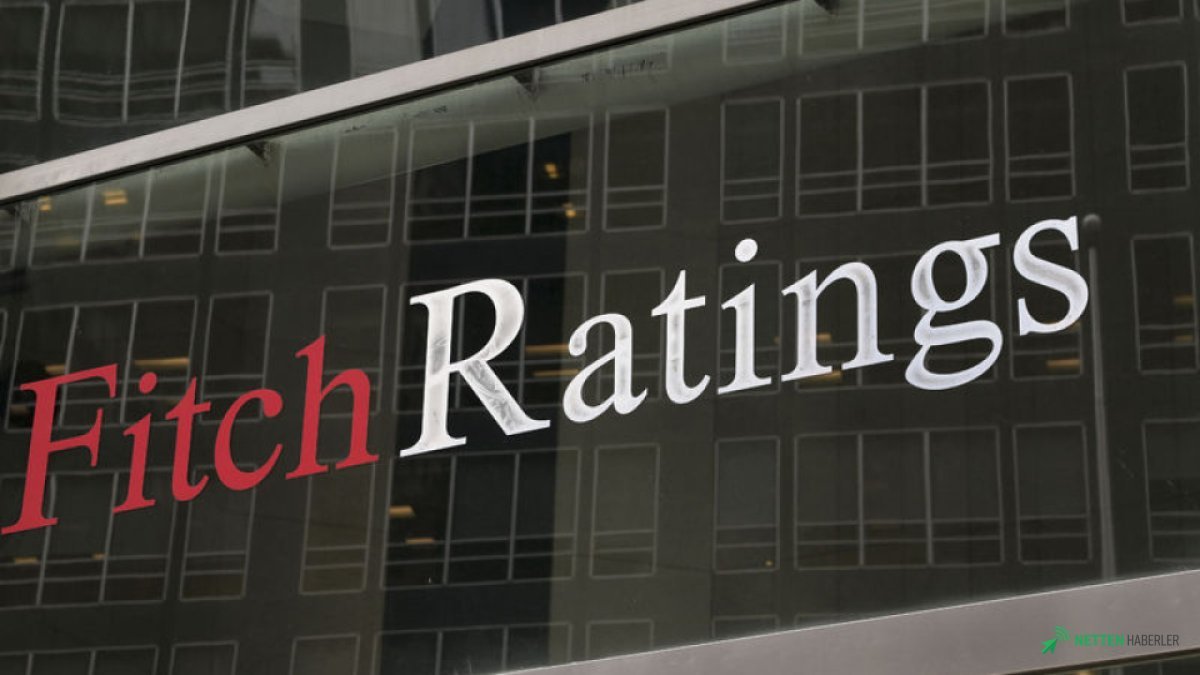 Küresel Ekonominin Nabzı Düşüyor: Fitch'ten Şoke Eden Büyüme Revizyonu!