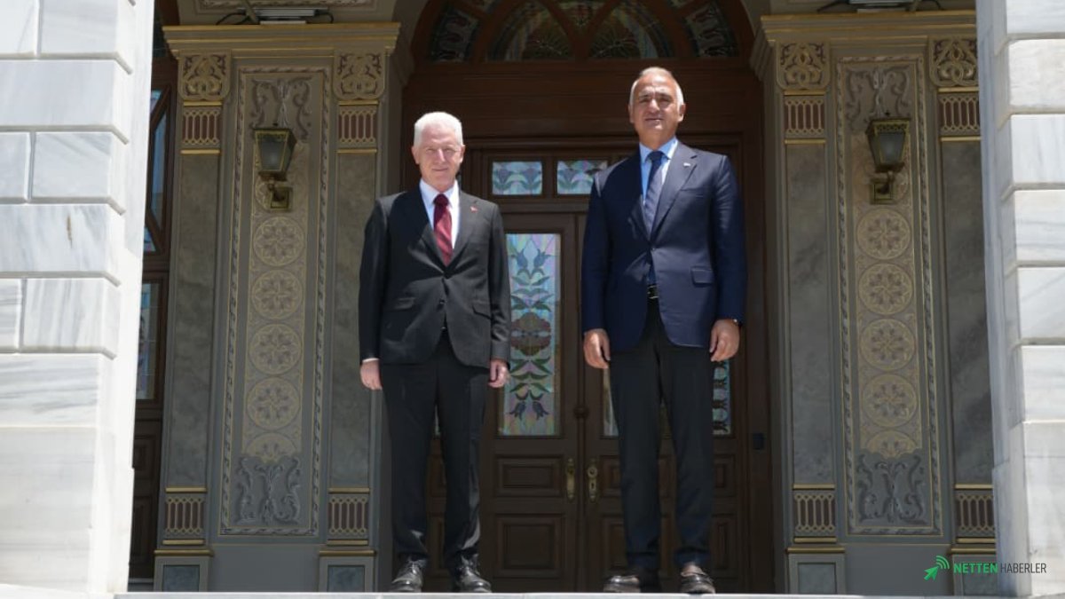 İstanbul'un Kültür ve Turizm Sırları İstanbul Valiliği'nde Masaya Yatırıldı: Bakan Ersoy ve Vali Gül'den Kritik Değerlendirmeler!