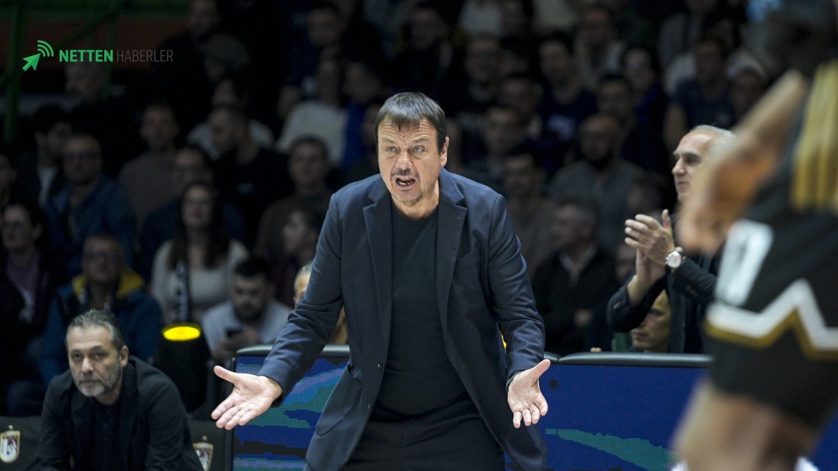 Olympiakos Farkı Açtı! Ergin Ataman'dan Olaylı Atılma: Şampiyonluk Yolunda Kritik Adım!