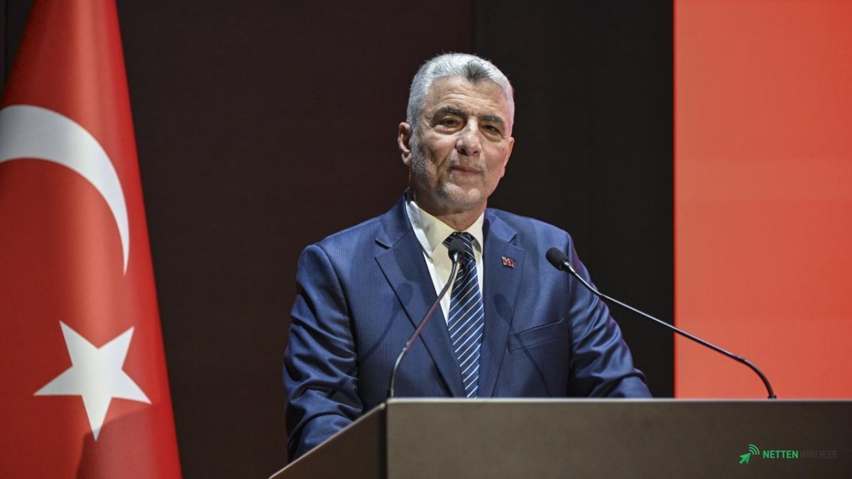 Bakan Bolat Açıkladı: Türkiye Otomotiv Devleri Arasına Girdi! Avrupa'da 5'incilik, Dünyada 13'üncülük!