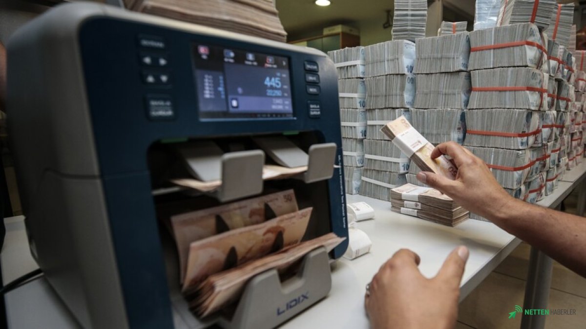 Bankacılık Devlerinde Milyarlarca Liralık Akış: Mevduat Rekor Tazeledi!