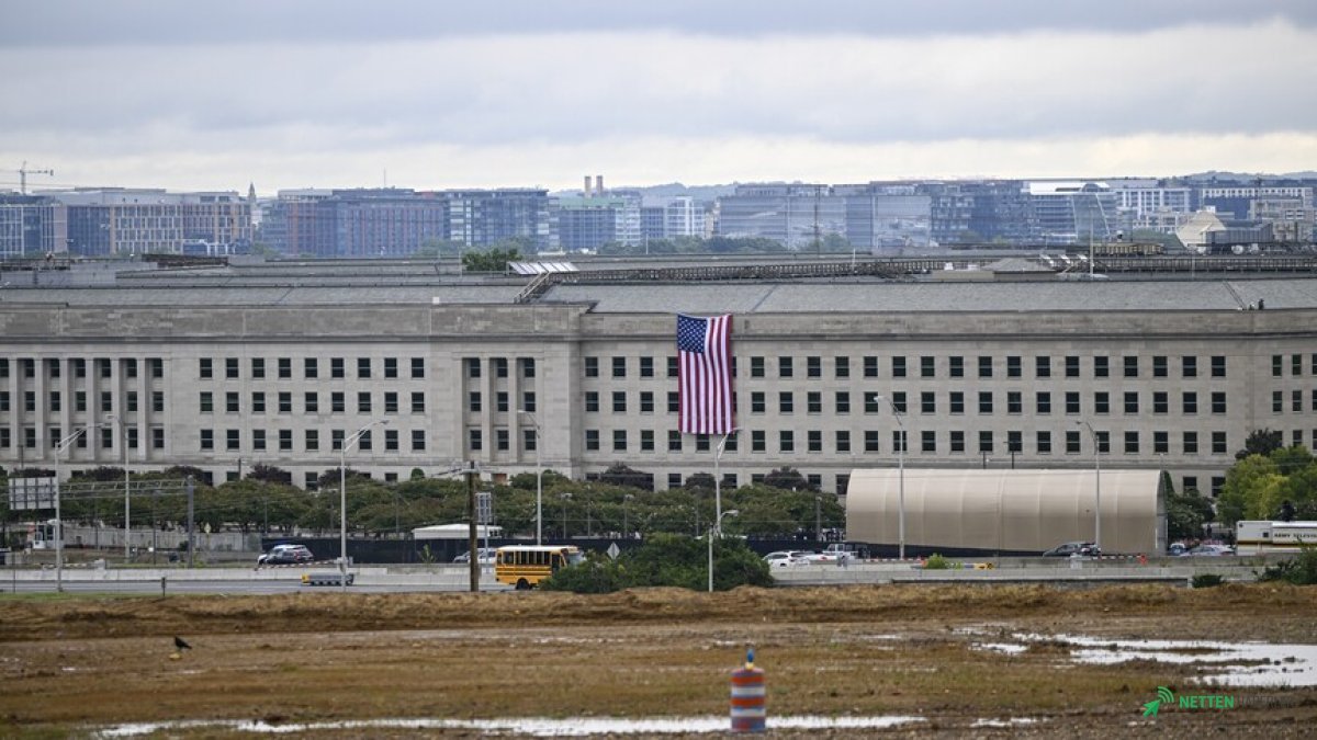 Pentagon'da Kâbus Senaryosu: Tehlikeli Madde Paniği Tüm Bıınayı Sarstı! Dev Yapıdan Tahliye Başladı