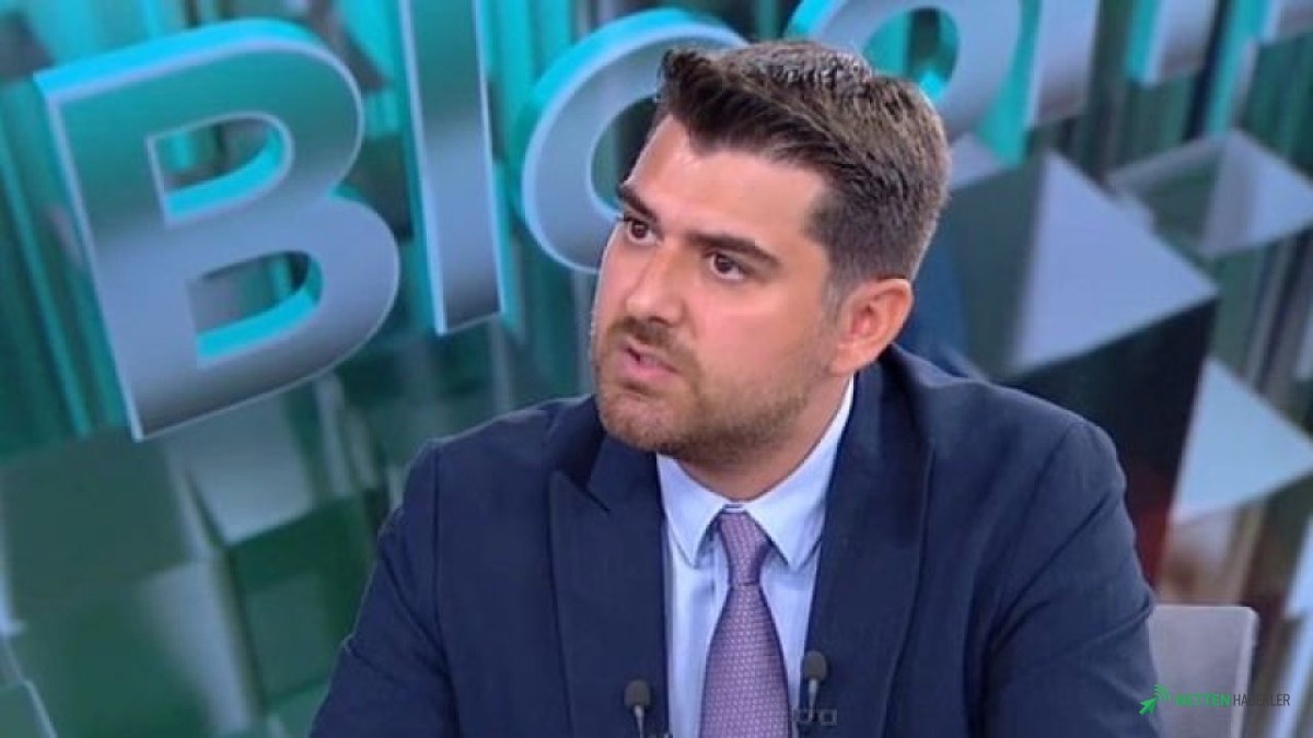 Cep Telefonları Karardı: Yapay Zeka Rüzgarı Pazarın Belini Kırdı! Fiyatlar Uçuşa mı Geçecek?