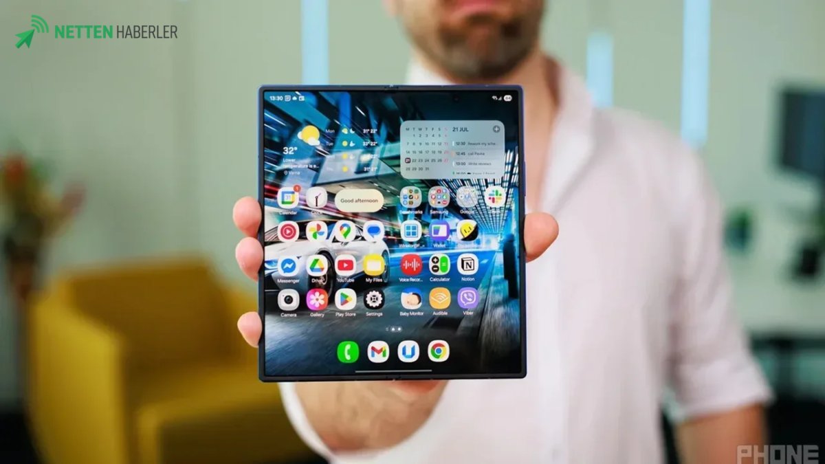 Samsung'dan Devrim Niteliğinde Hamle! Galaxy Z Fold 8 Göründü: Katlanabilir Telefonların Geleceği Değişiyor mu?