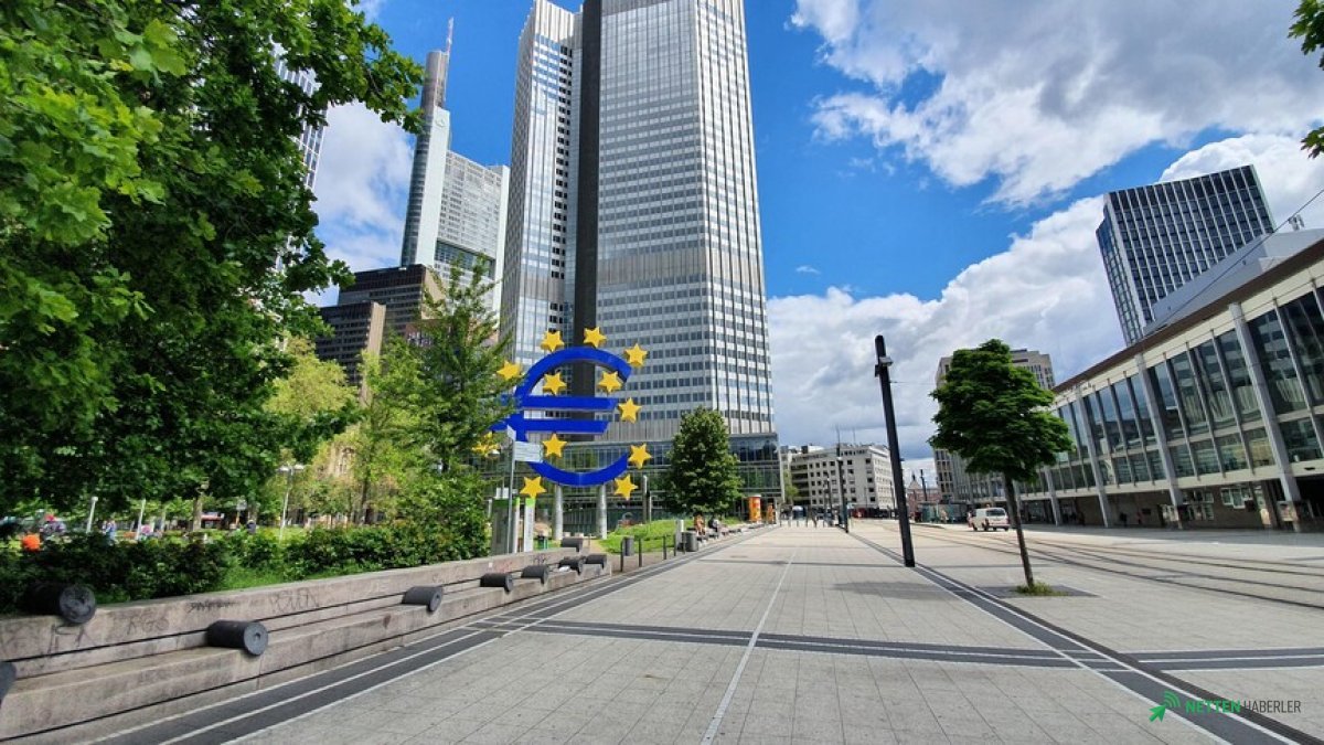 ECB'den Kritik İkaz: Enflasyon Ateşi Sıçrıyor mu? Lagarde'dan Geri Adım Sinyali Yok!