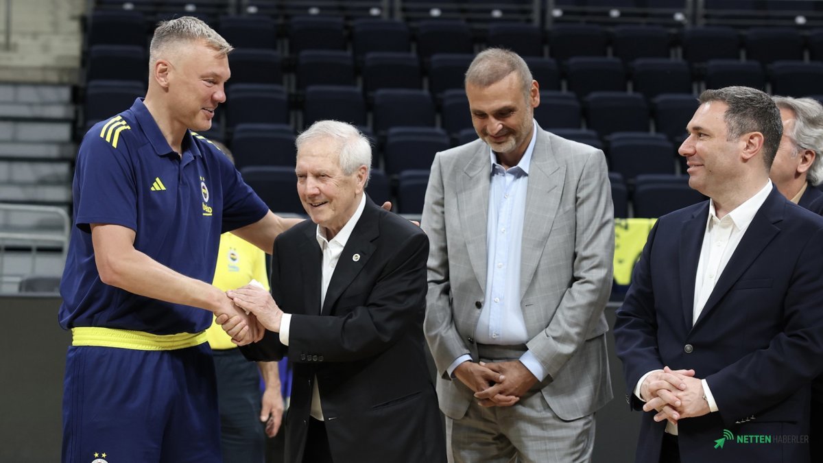 Aziz Yıldırım'dan Fenerbahçe Beko'ya Kritik Ziyaret! Şampiyonluk Yolunda Dev Destek!
