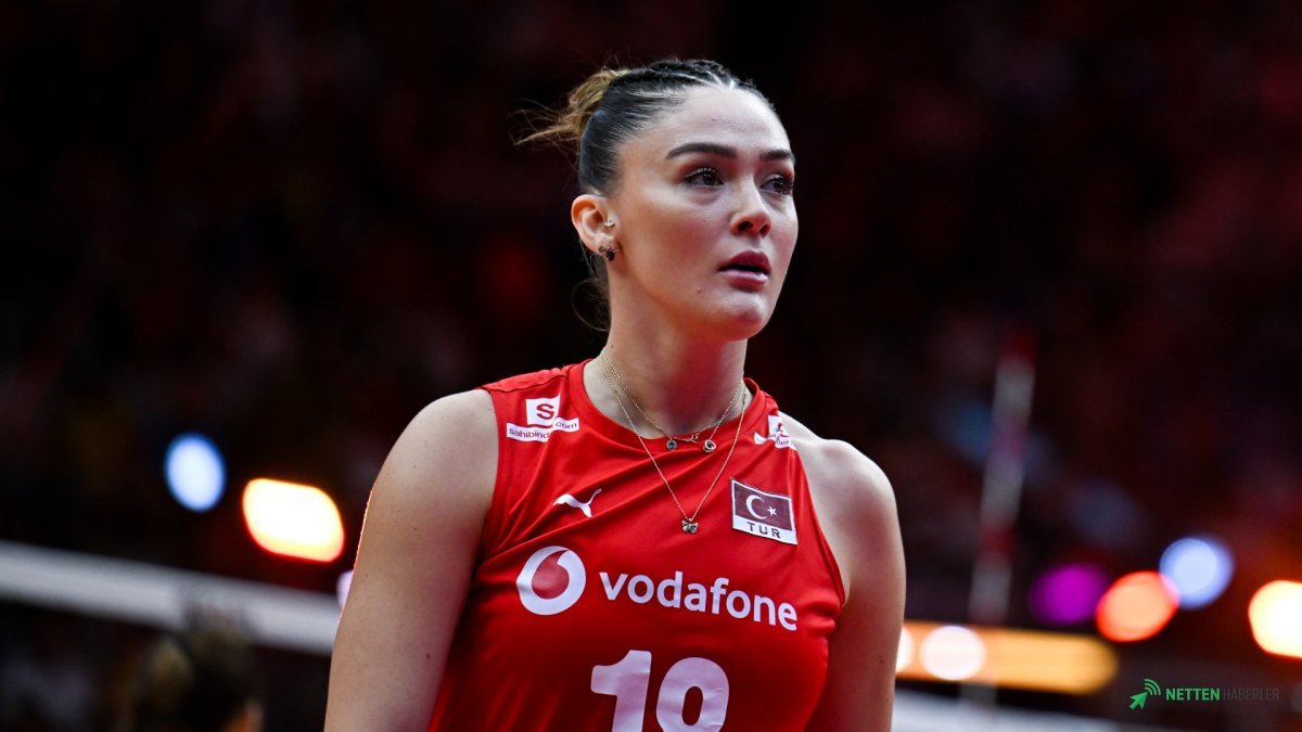 Voleybol Sahalarının Yıldızından Şok Haber! Zehra Güneş Sahalardan Uzak Kalabilir mi?