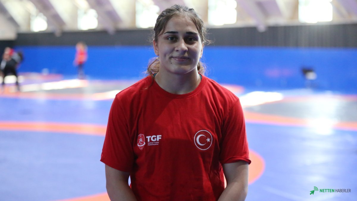 Azerbaycan'da Tarih Yazıldı! 17 Yaş Altı Güreşçi Özdenur Özmez Dünya Şampiyonu!