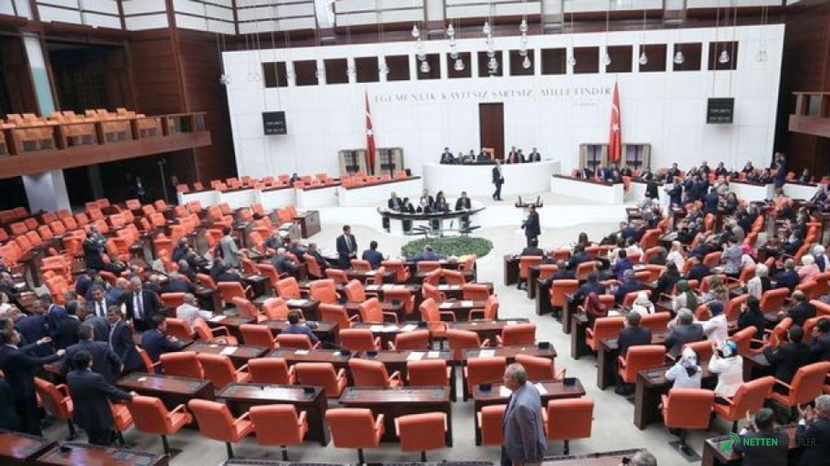 Dışişleri Bakanı Fidan Katar'da: ABD-İran Gerilimi ve Bölgesel Dinamikler Masada!